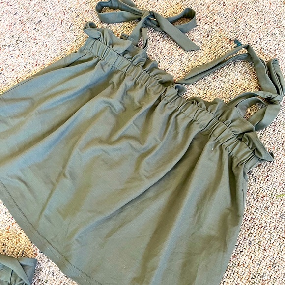 2 piece set - Picture 3 of 10